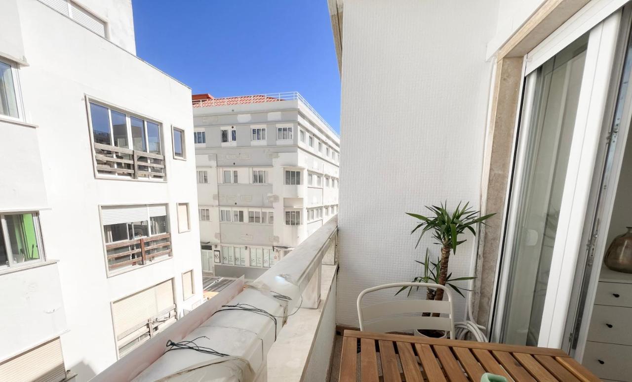 Апартаменти Capitao Ribeiro Surf House Кошта-да-Капаріка Екстер'єр фото
